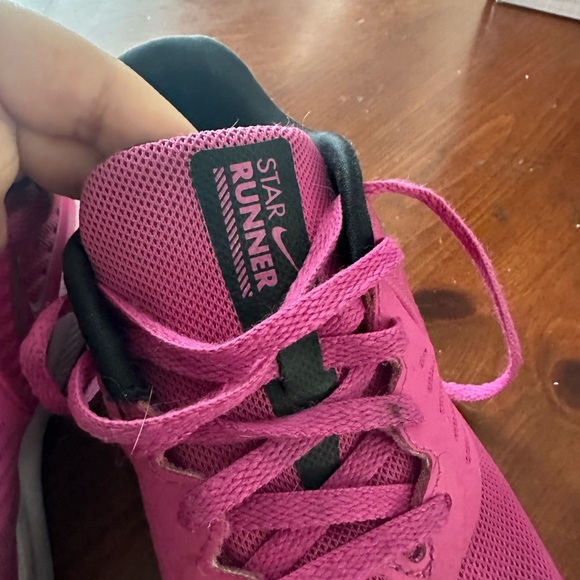 Purple/Pink Nike Running Shoes - Picture 8 of 10